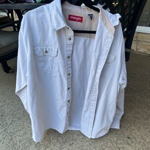 White/Khaki Wrangler Button Up Top Layer - XL